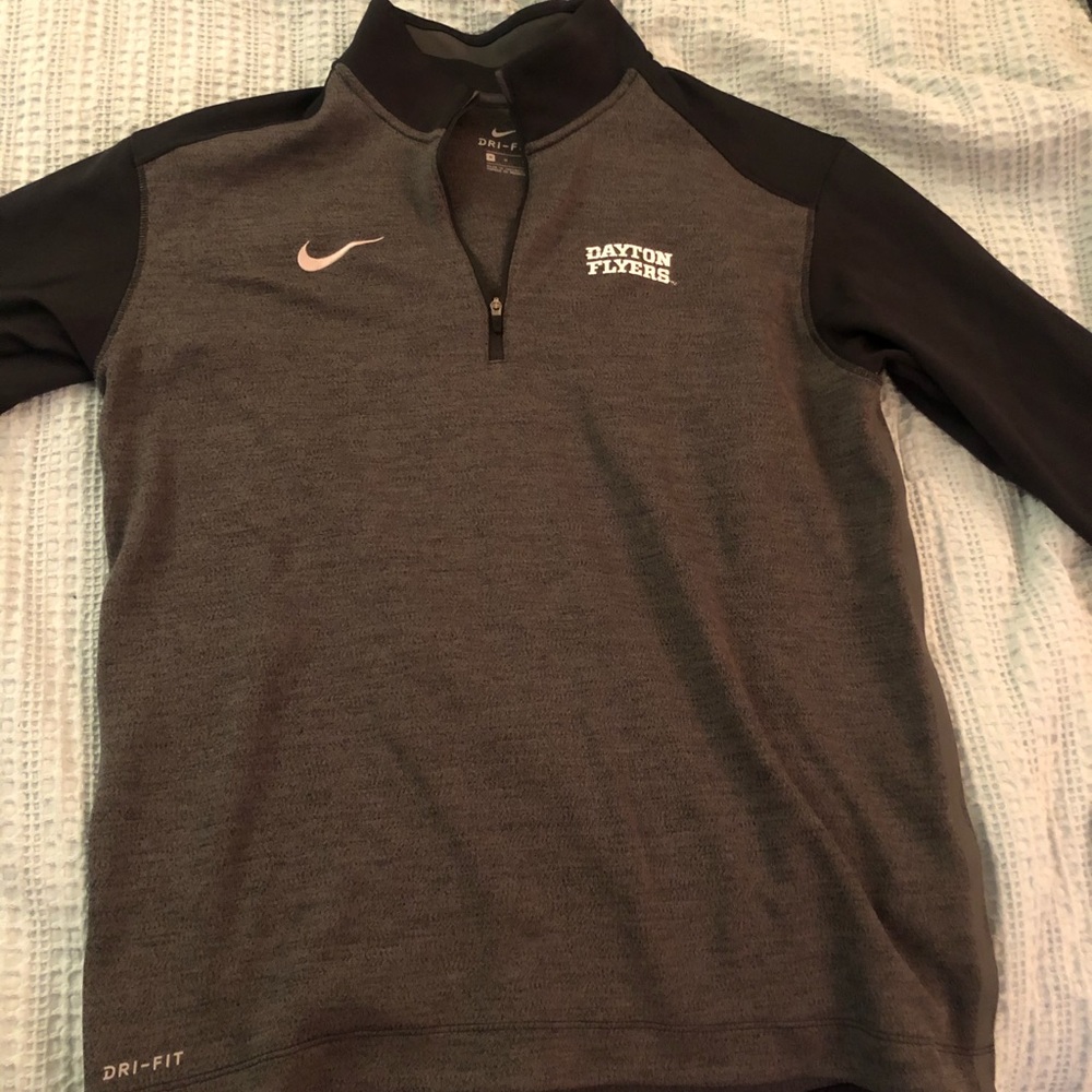 Dayton Flyers Nike Pullover Dri-Fit